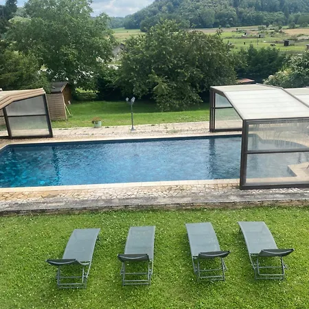 Maison 3 Chambres, 3 Sdb, Terrasse, Piscine, Vakantiehuis *