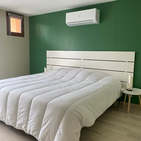 Maison 3 Chambres, 3 Sdb, Terrasse, Piscine, Holiday home